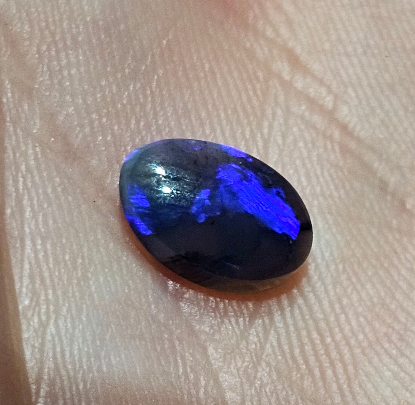 N1 Deep Blue Solid Opal from Lightning Ridge 1.40cts(S16)