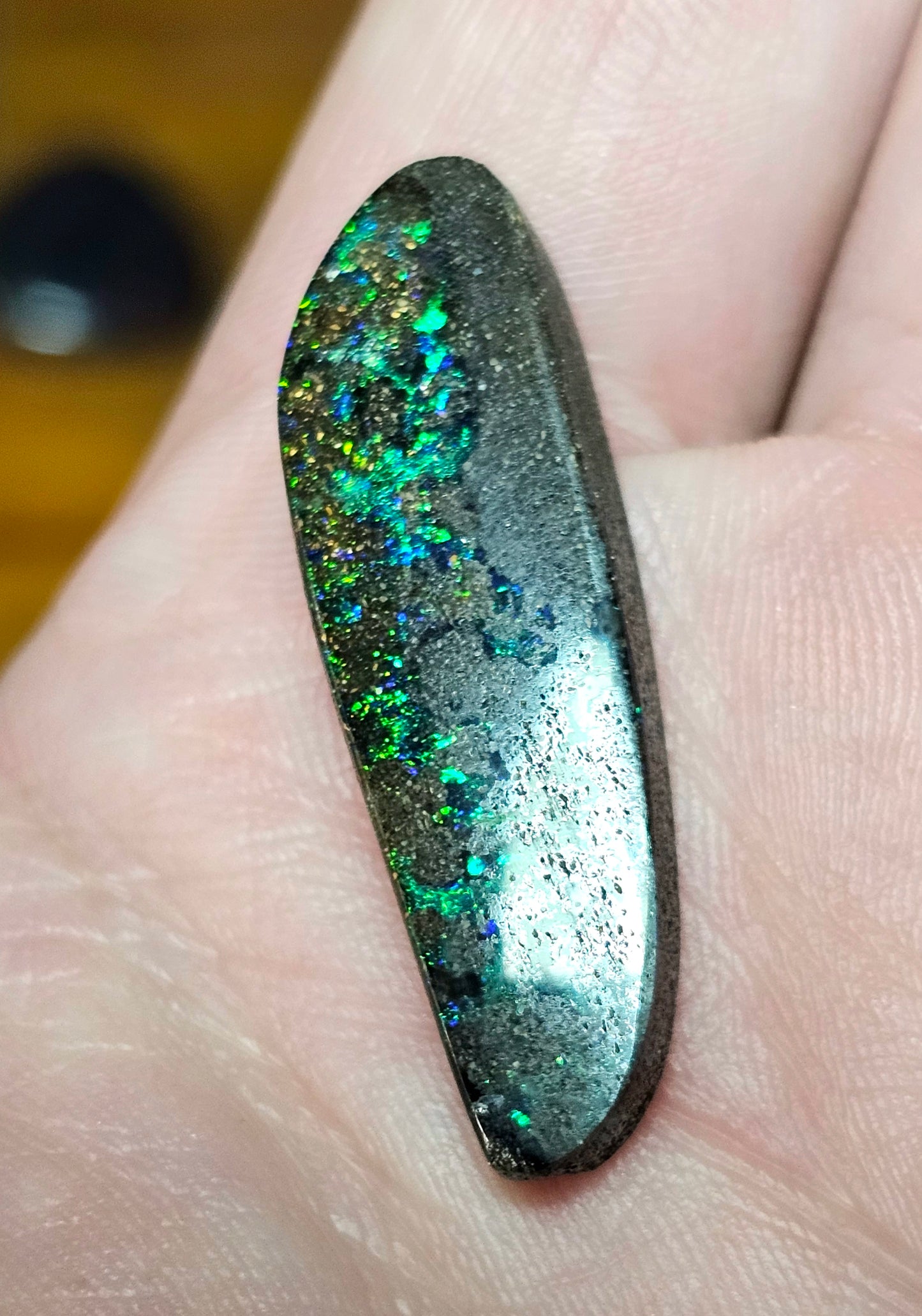 Beautiful Green Boulder Opal! 18cts (W1)