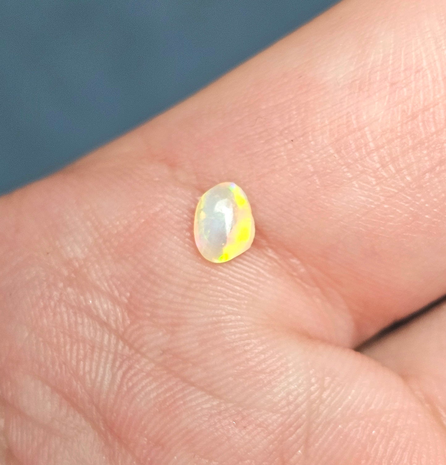 Bright Lightning Ridge Opal! 0.40cts (LRF)