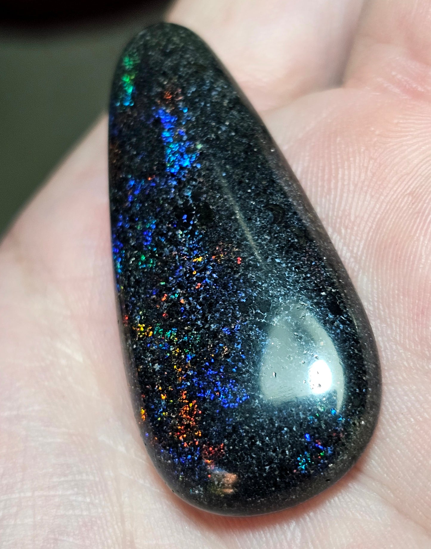 Stunning Fairy Opal with Great Flashy Colour! 33cts (JPI44)