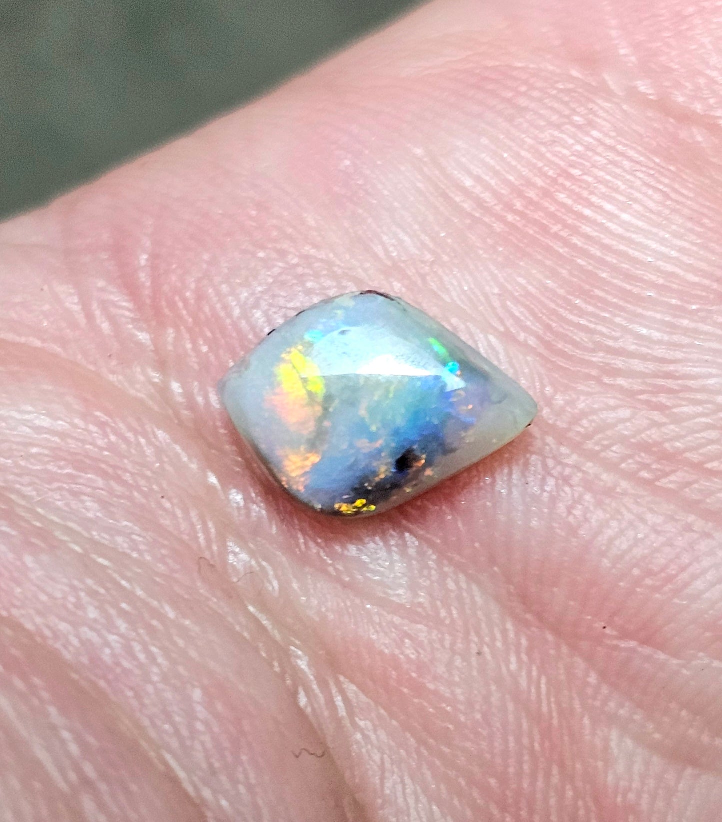 L/RIDGE Crystal Opal 0.80cts LRA31
