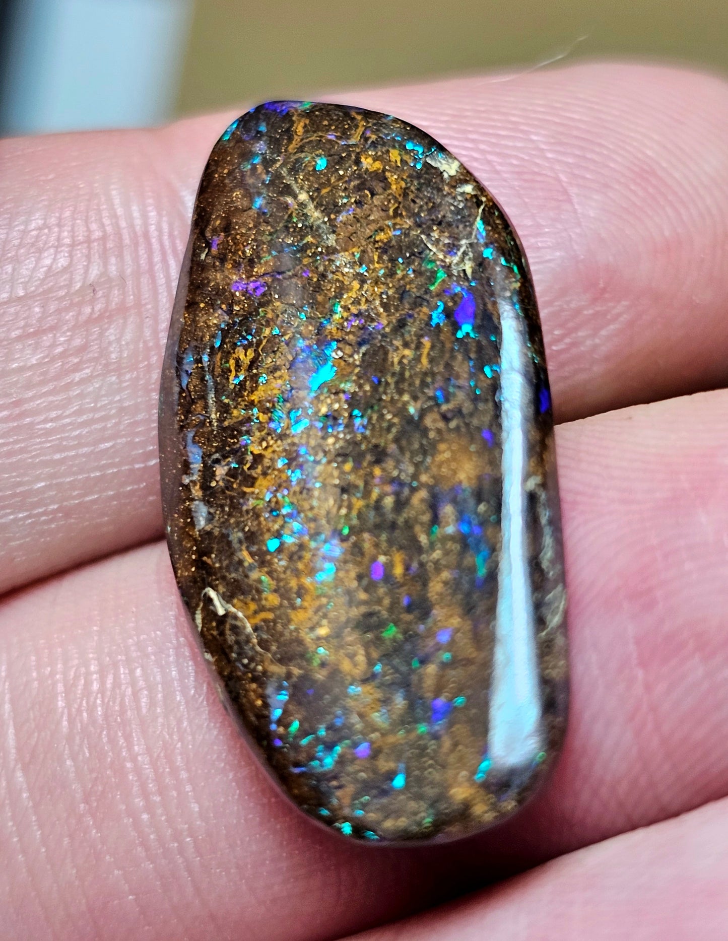17cts Beautiful Boulder Opal with Brilliant Pinfire(Monthly Special)(NBM12)