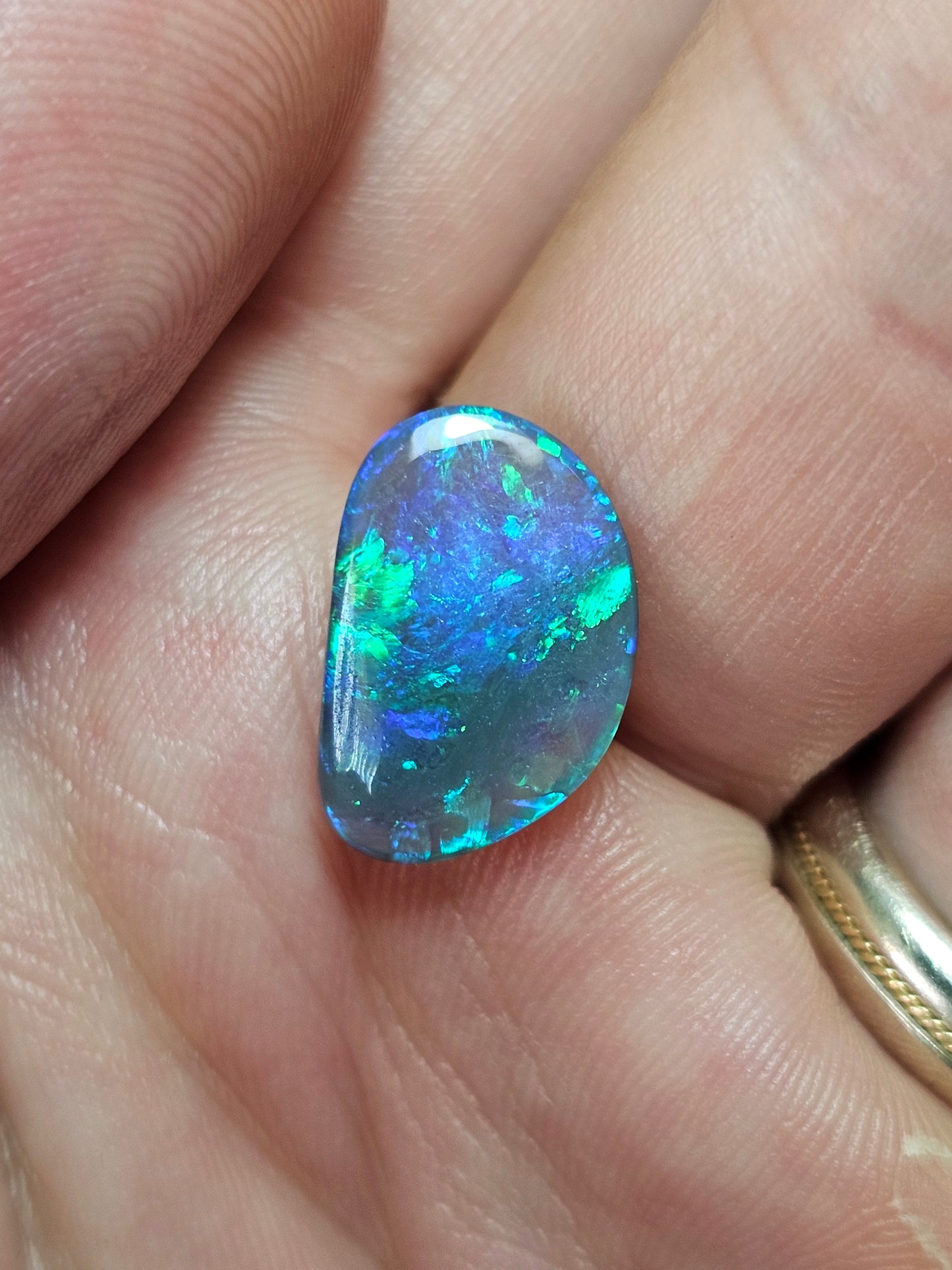 Stunning Unique Black Opal!! (LRD5)