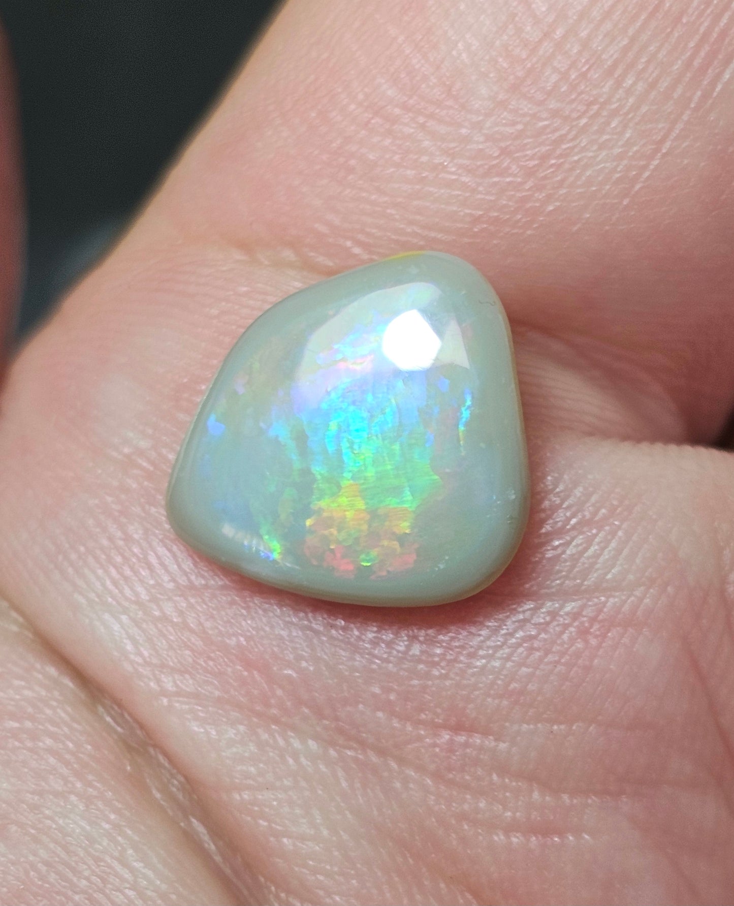 2cts Rainbow Opal!! (FB2)