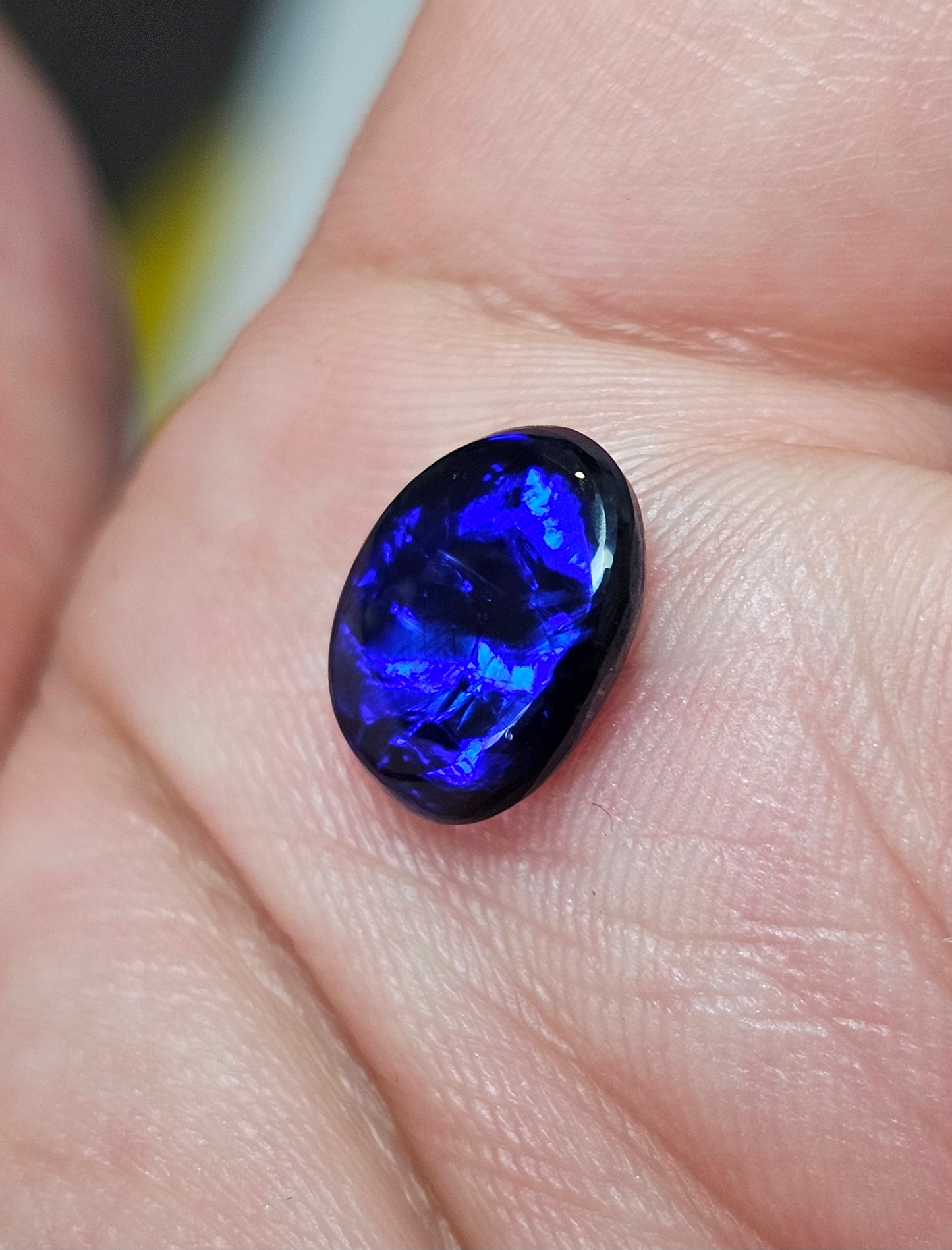 1.80cts Directional Black Opal (LRW42)