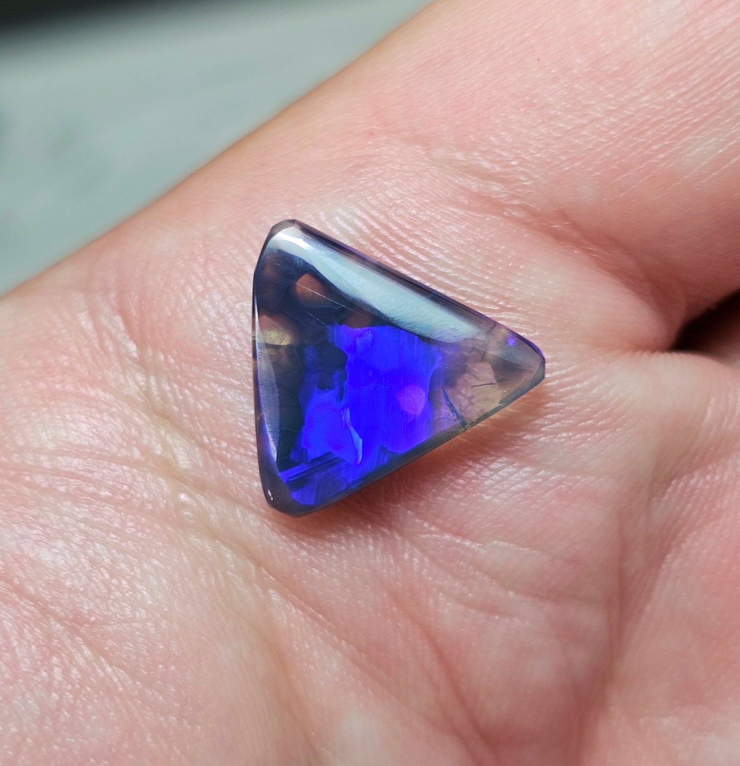 3cts Blue Flashy Opal from Lightning Ridge! (ALR34)