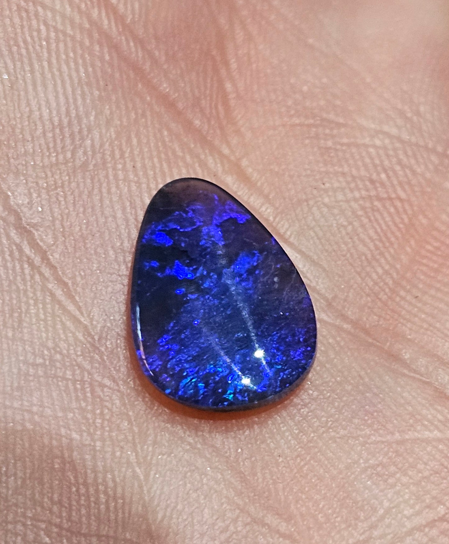 Gorgeous N2 Blue Solid Opal from Lightning Ridge 2.7cts(s33)