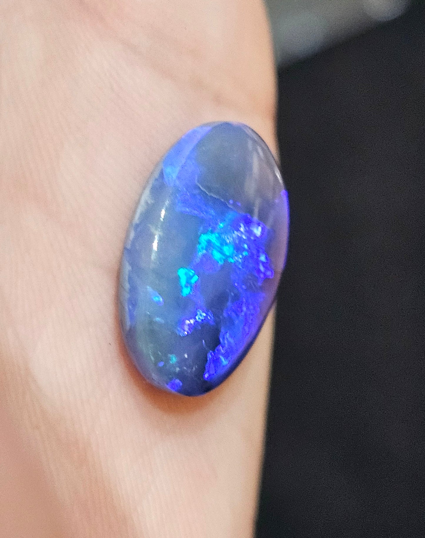 Brilliant N2 Solid Blue Opal from Lightning Ridge Australia 1.7cts (510)