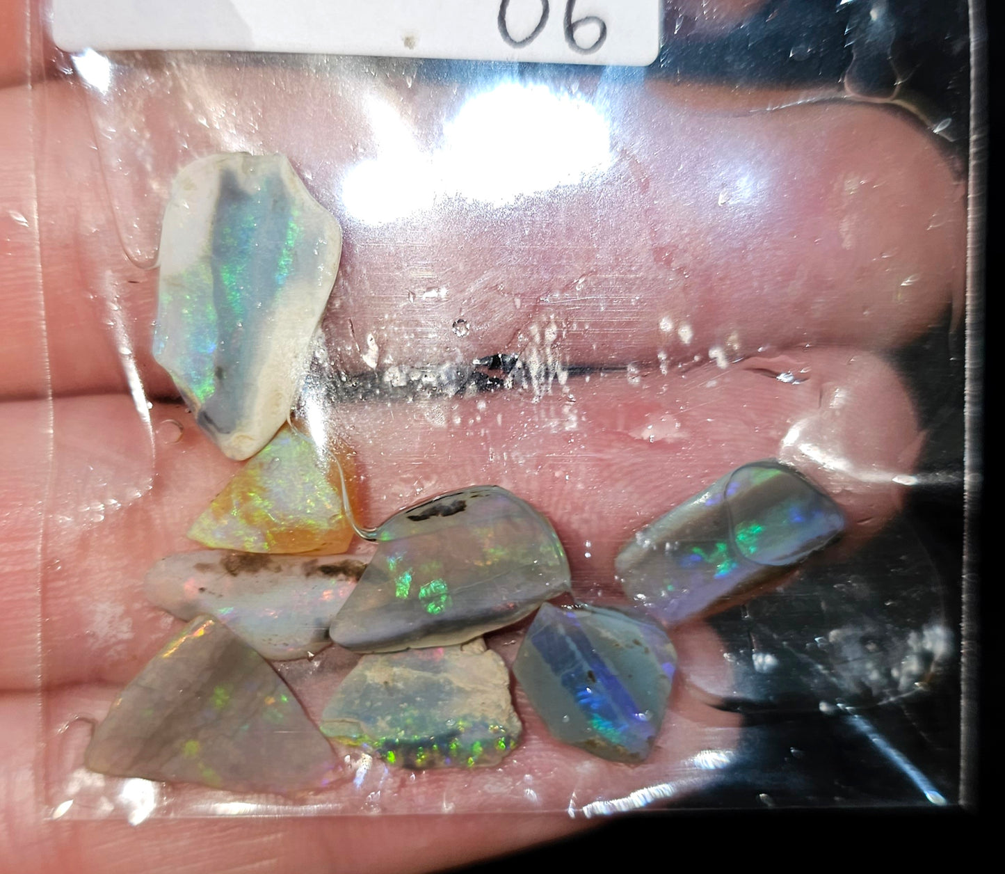 Mintabie Rough Opal Parcel 8x Pieces(06)