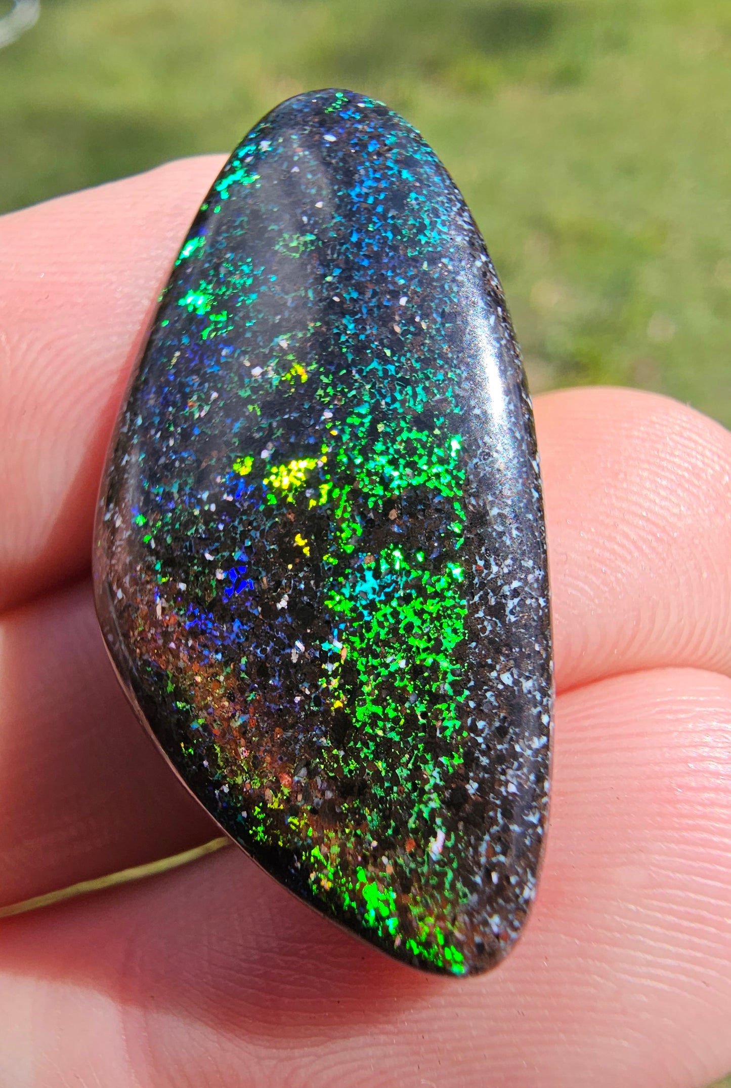 Quality Australian Fairy Opal - Awesome Green Flash! 18cts