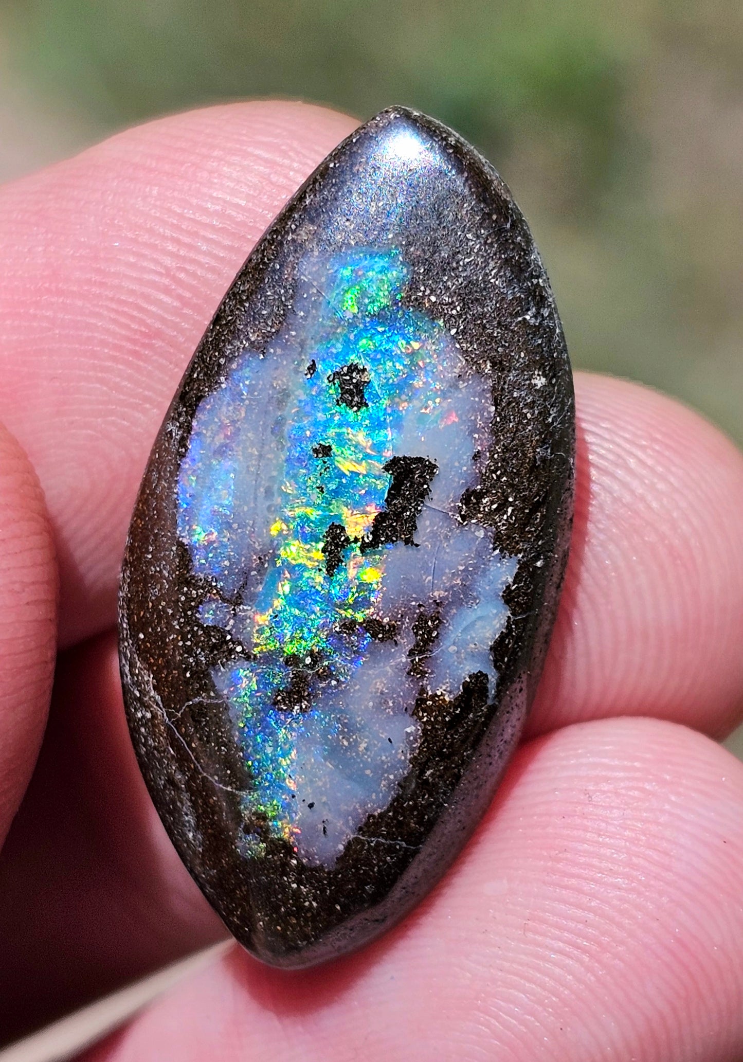 Vivid Colour on Boulder Opal! 27cts