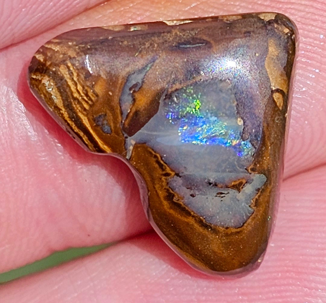 Heart Boulder Opal with Pretty Colour! 15cts