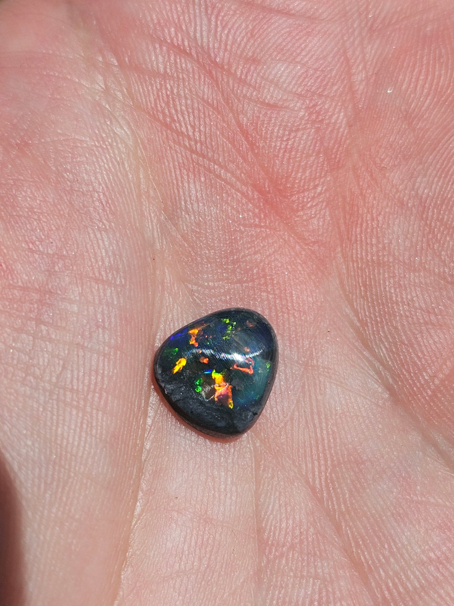 Brilliant Lightning Ridge Solid Black Opal! 2.55cts (JP3)