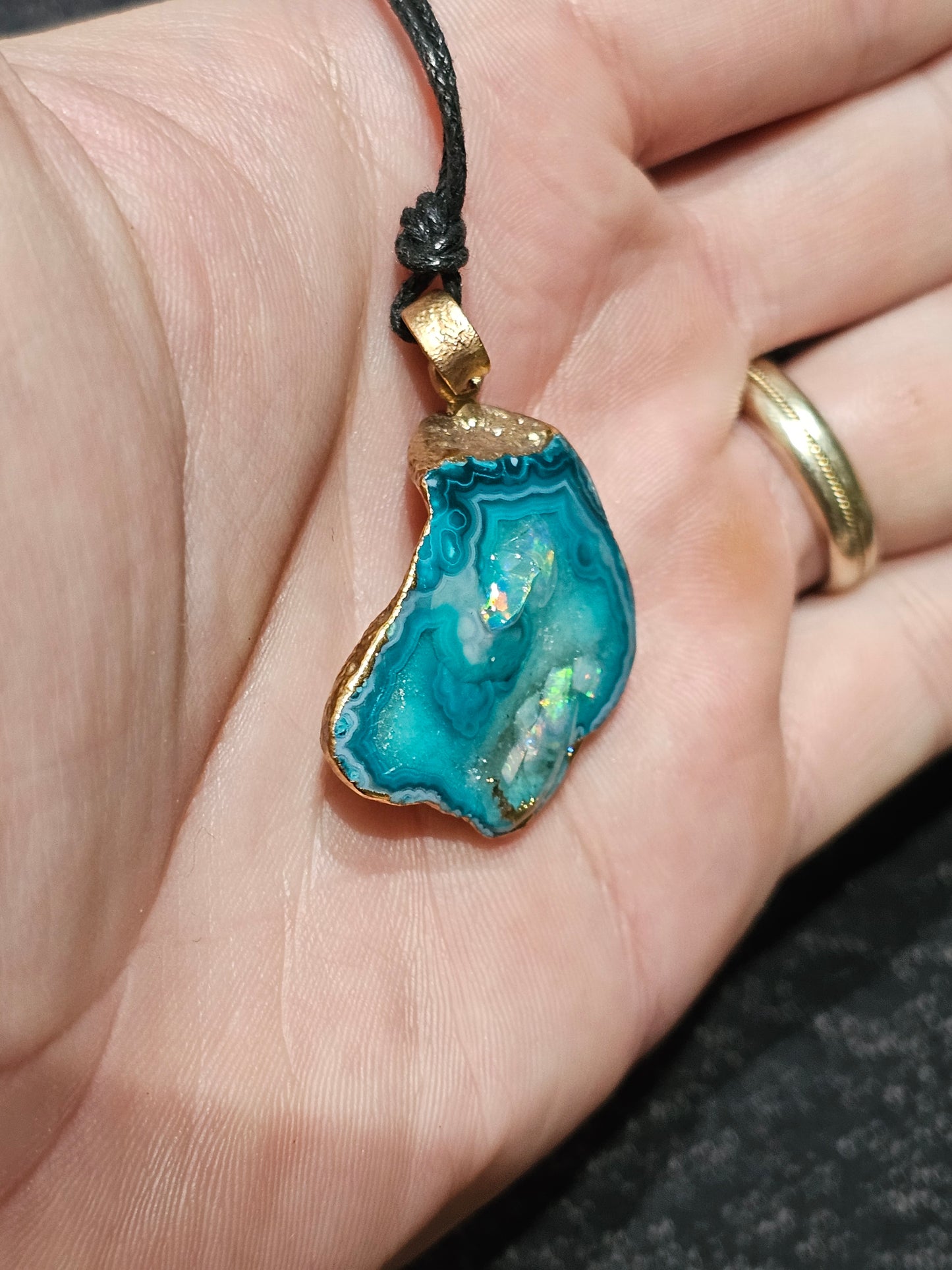 Beautiful Opal Chip Agate! Opal Art (N63)