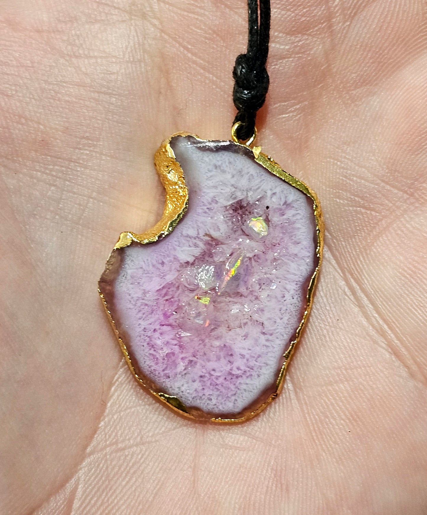 Beautiful Opal Chip Agate! Opal Art (j11)