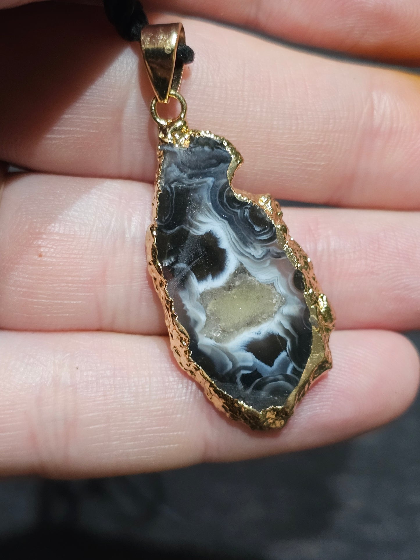 Awesome Opal Chip Agate Pendant! ( J13)