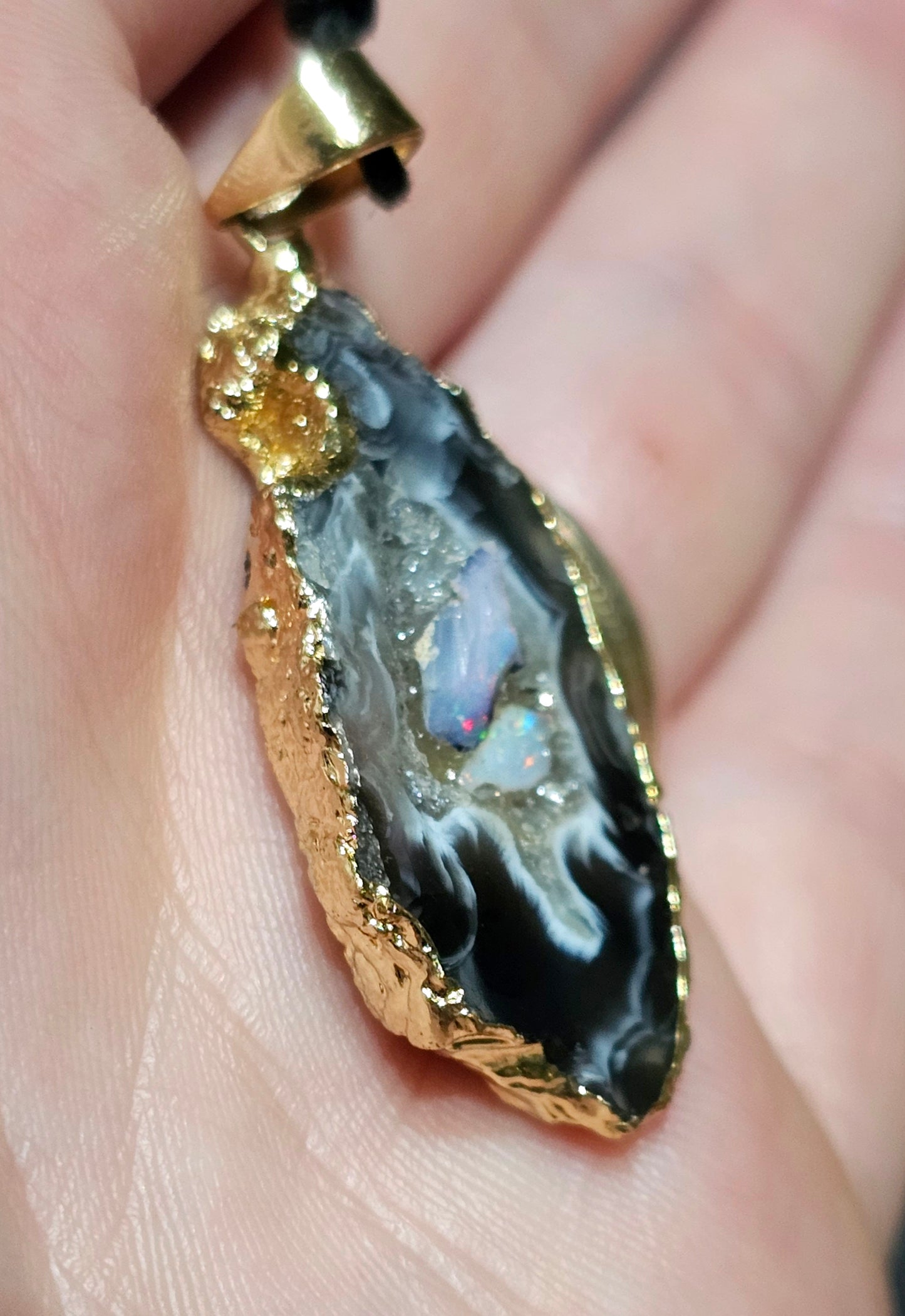 Awesome Opal Chip Agate Pendant! ( J13)