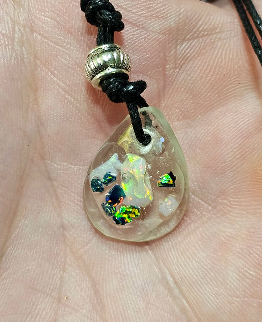 Pretty Crystal Opal Chip Pendant! (Q4)