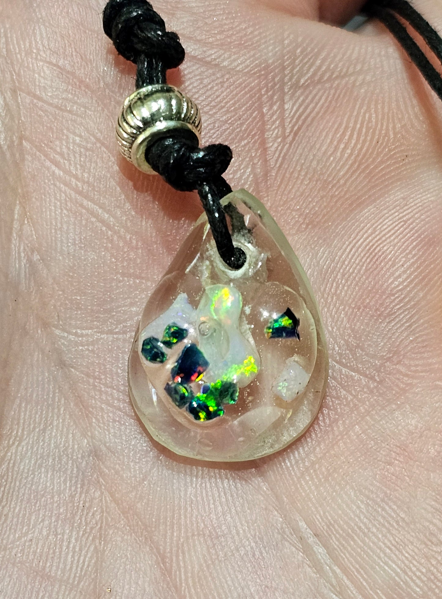 Pretty Crystal Opal Chip Pendant! (Q4)