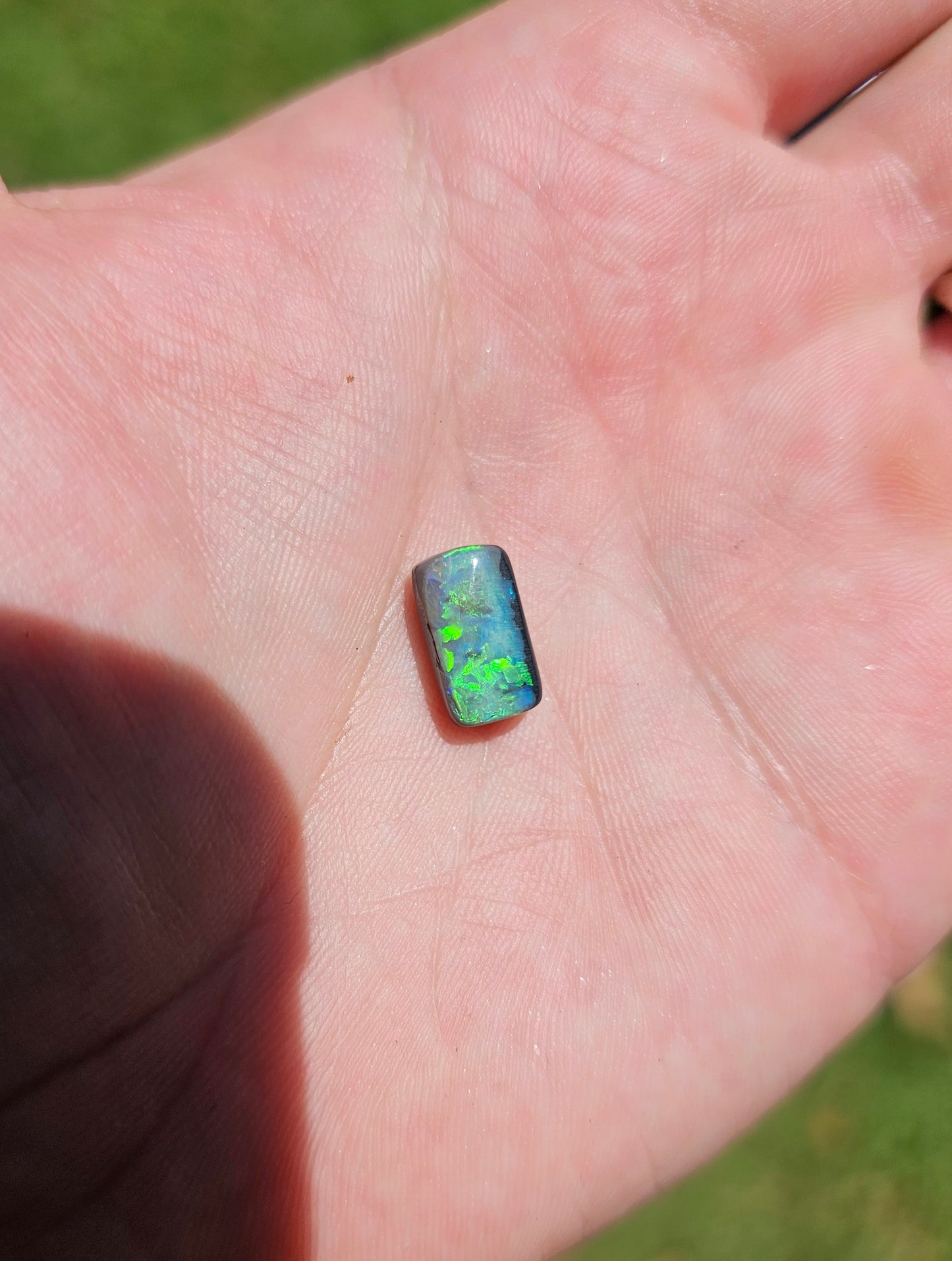 Vivid Green Lightning Ridge Solid Black Opal! 4.50ts (LR28)