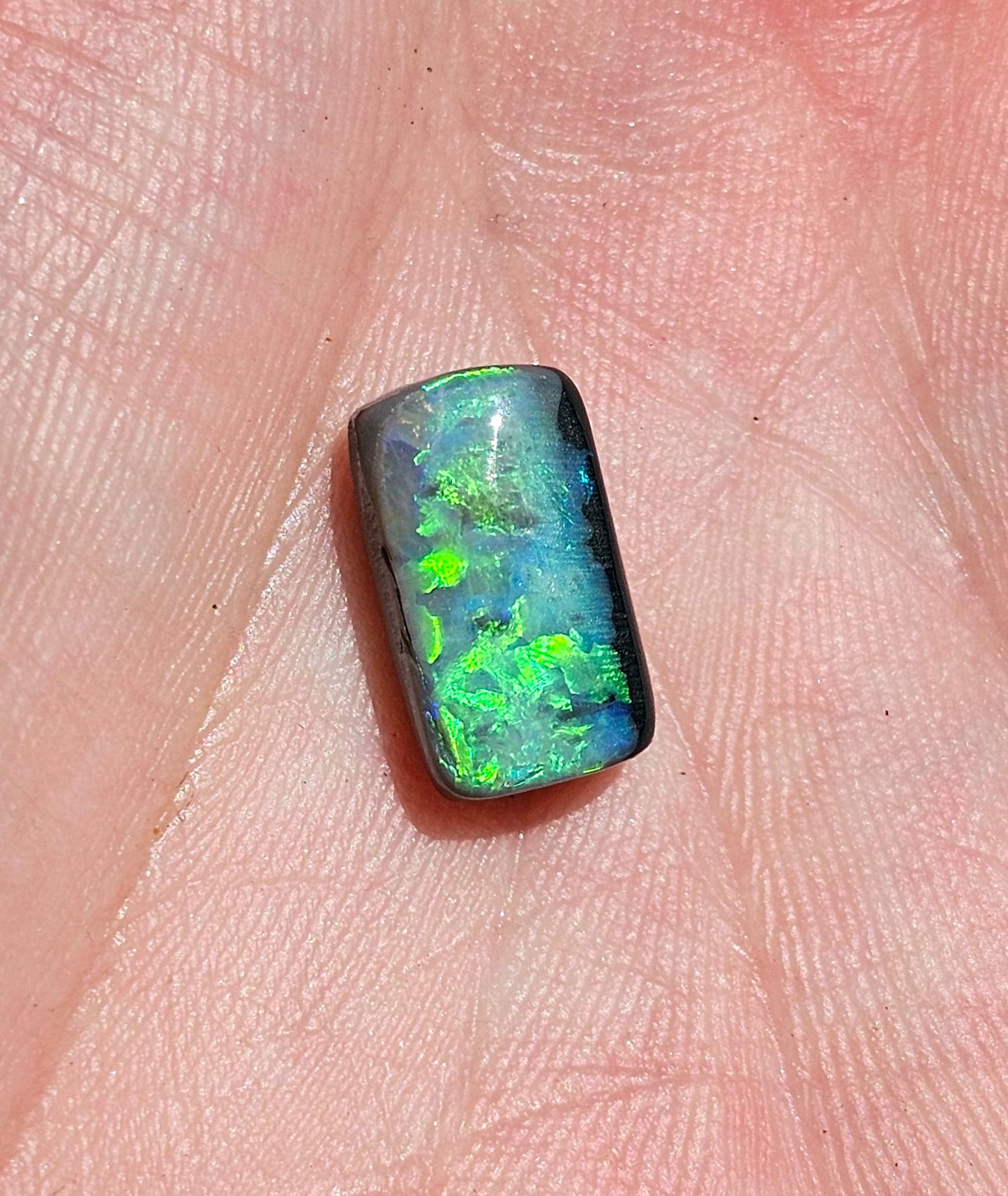 Vivid Green Lightning Ridge Solid Black Opal! 4.50ts (LR28)