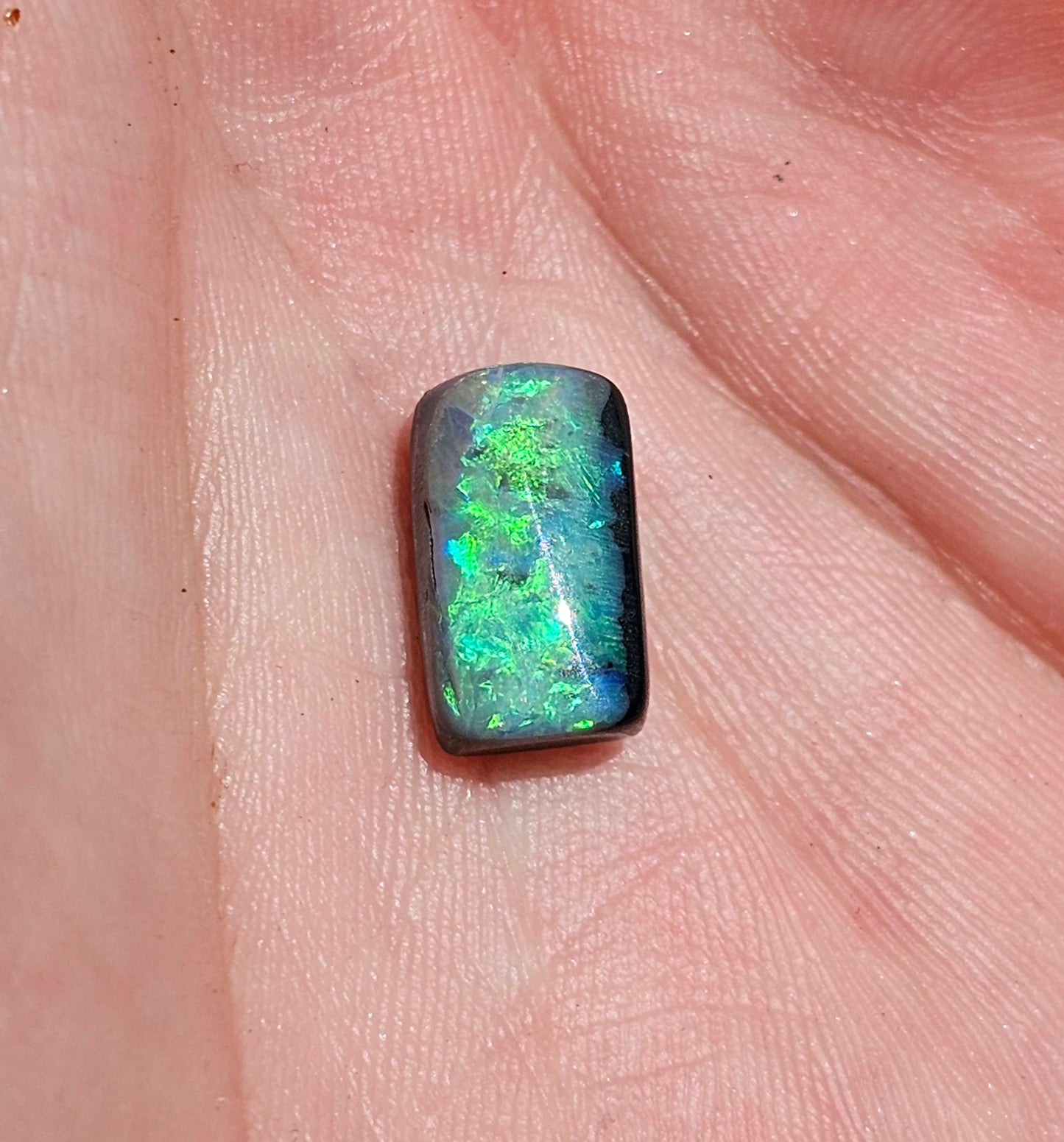 Vivid Green Lightning Ridge Solid Black Opal! 4.50ts (LR28)