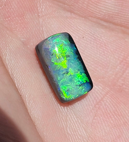 Vivid Green Lightning Ridge Solid Black Opal! 4.50ts (LR28)