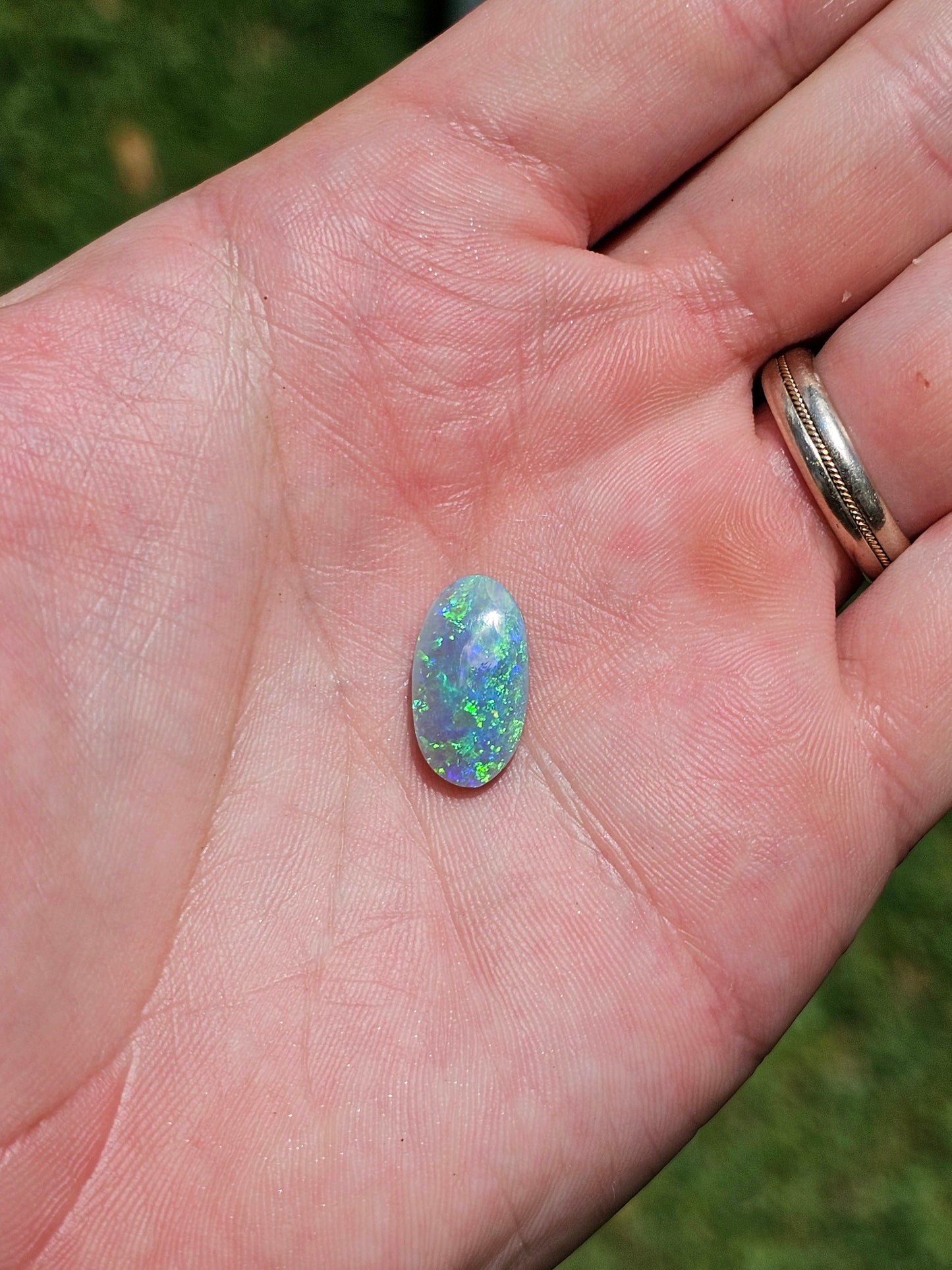 Majestic Lightning Ridge Solid Opal! 4cts (LR29)