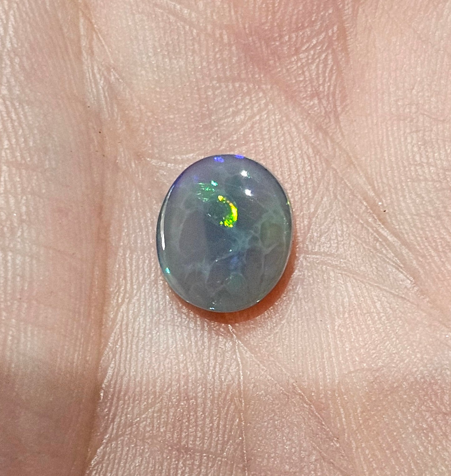 Vivid Sparkles on a Lightning Ridge Solid Opal! 2.65cts (LR5)