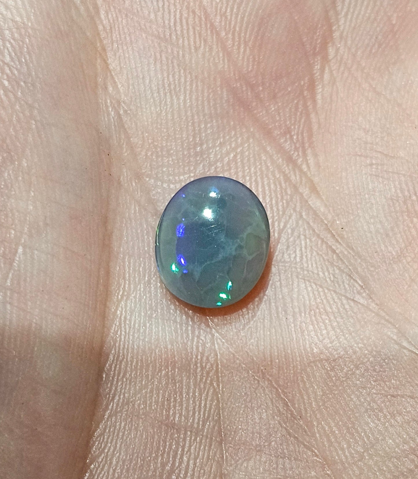 Vivid Sparkles on a Lightning Ridge Solid Opal! 2.65cts (LR5)