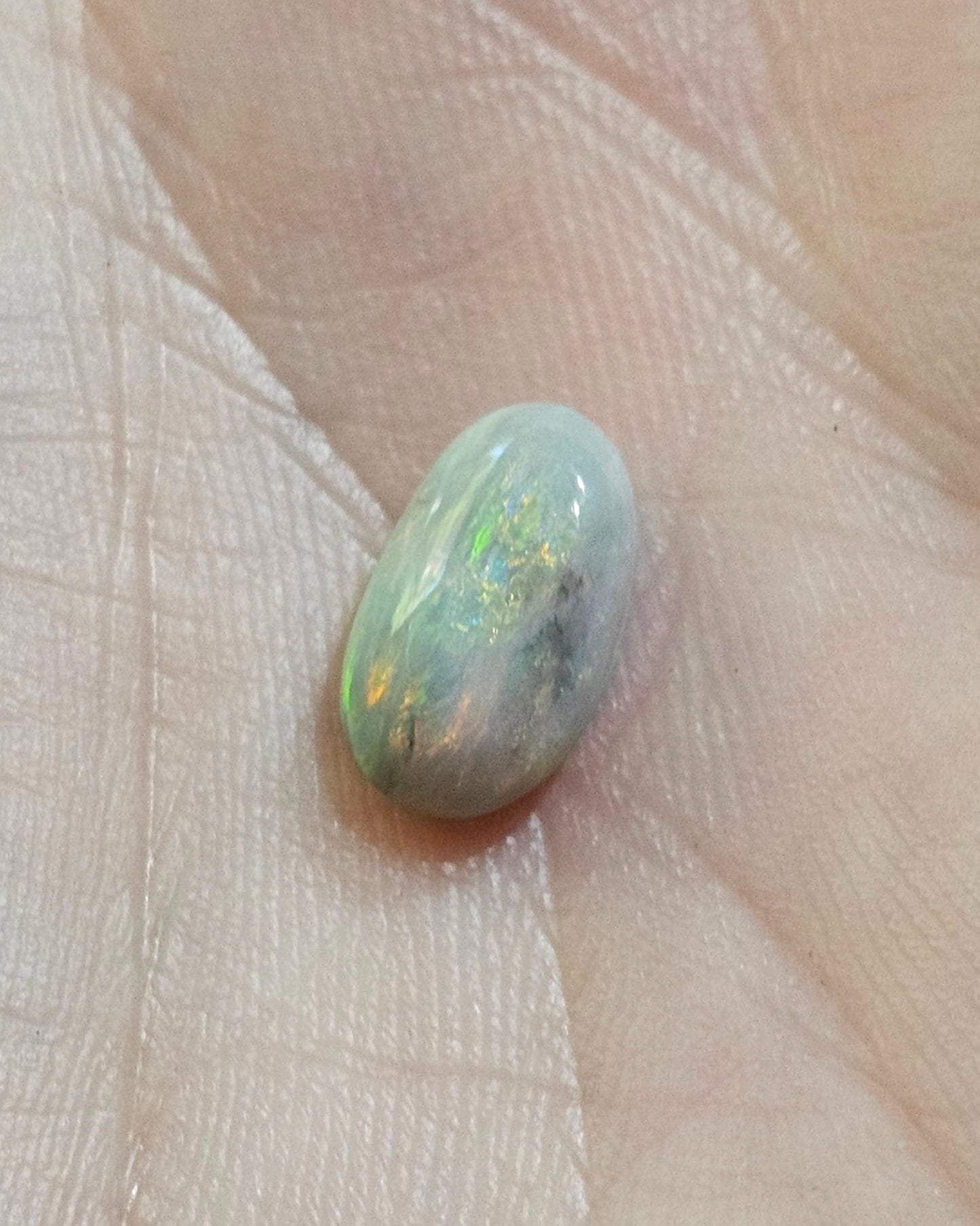 Pretty Lightning Ridge Solid Opal! 1.80cts (LR1)