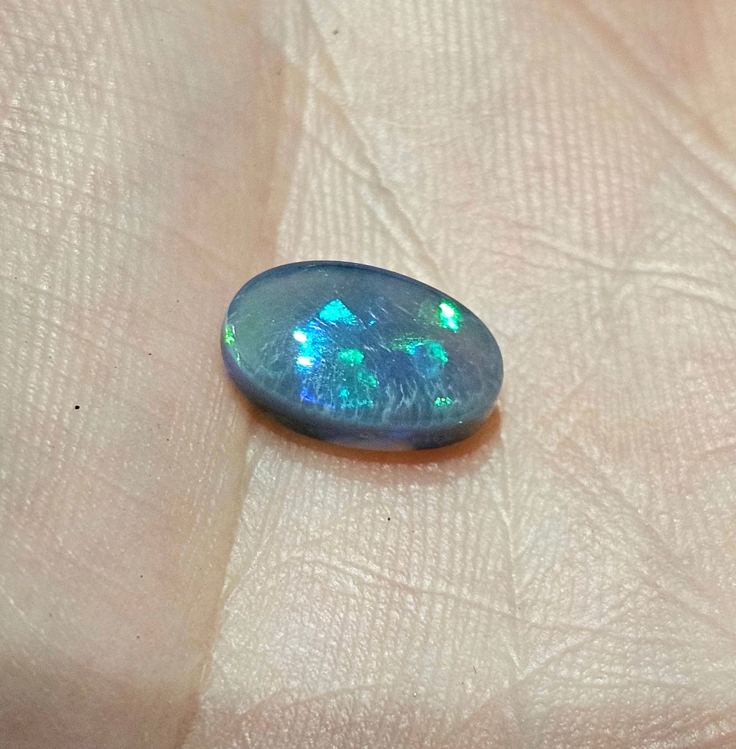 Flashy Lightning Ridge Solid Opal! 2.70cts! (LR9)