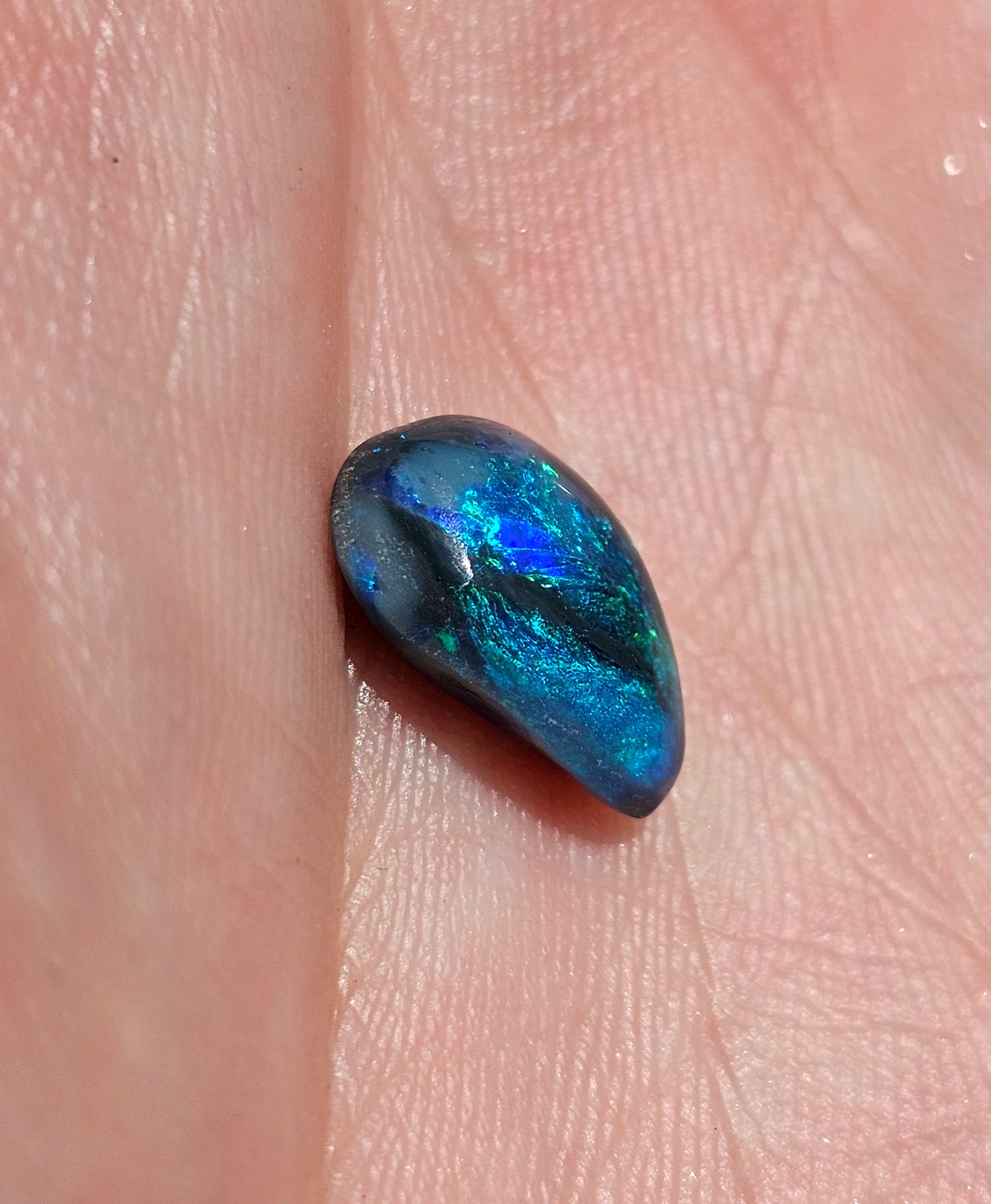 Unique Pattern Lightning Ridge Solid Black Opal! (LR18)