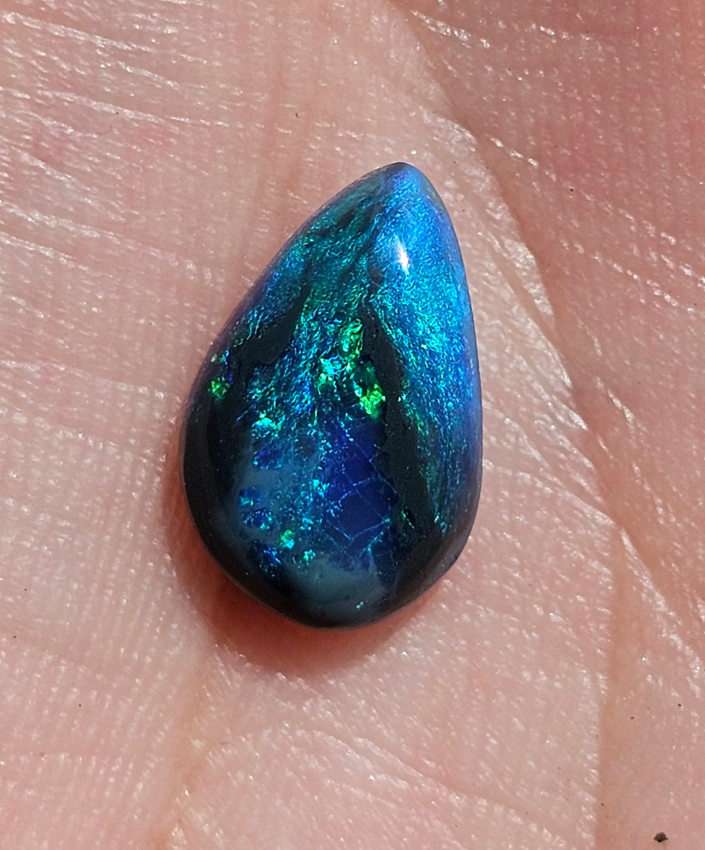 Unique Pattern Lightning Ridge Solid Black Opal! (LR18)