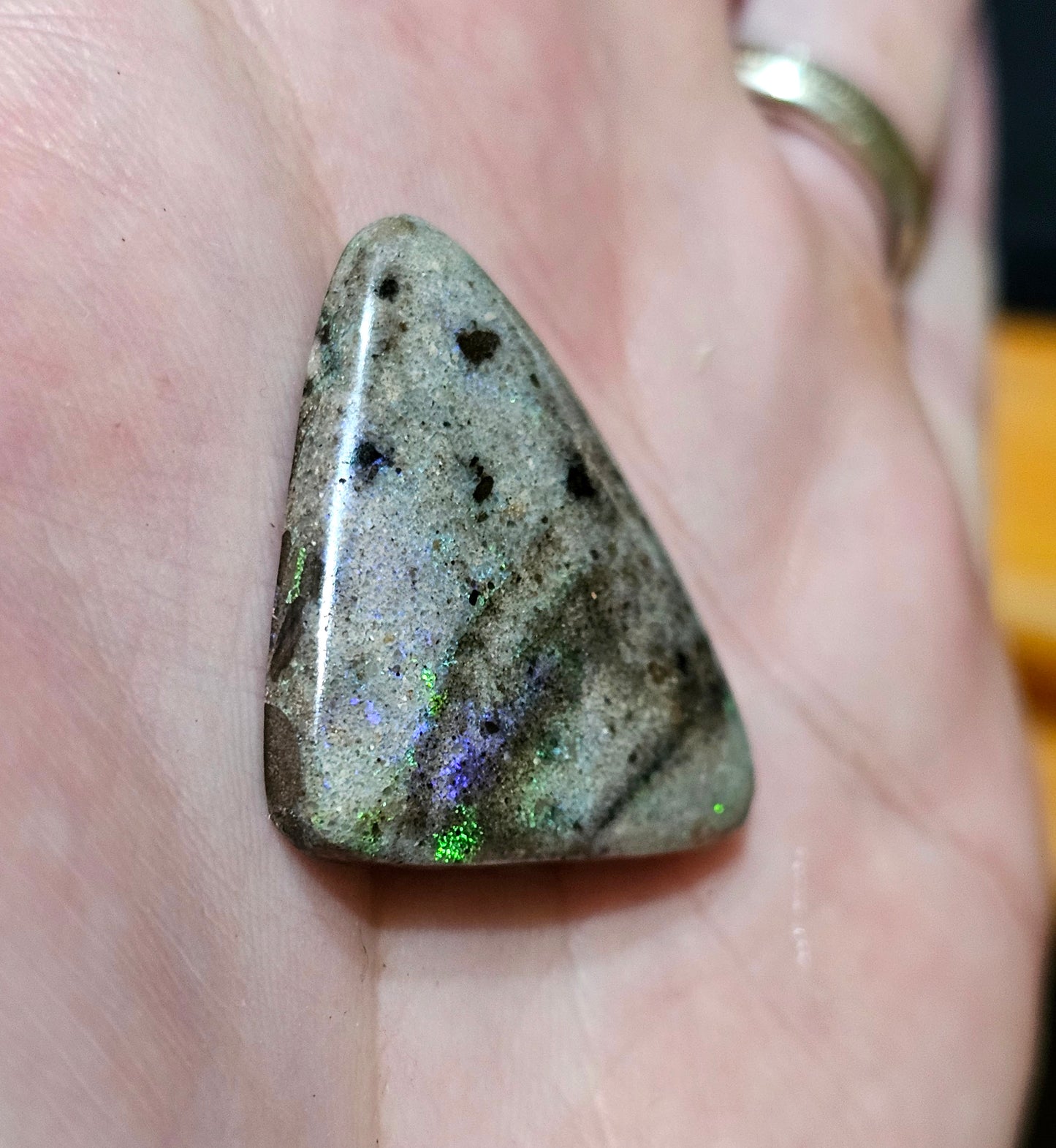 Spectacular Quality Andamooka Matrix Opal 31cts (f18)