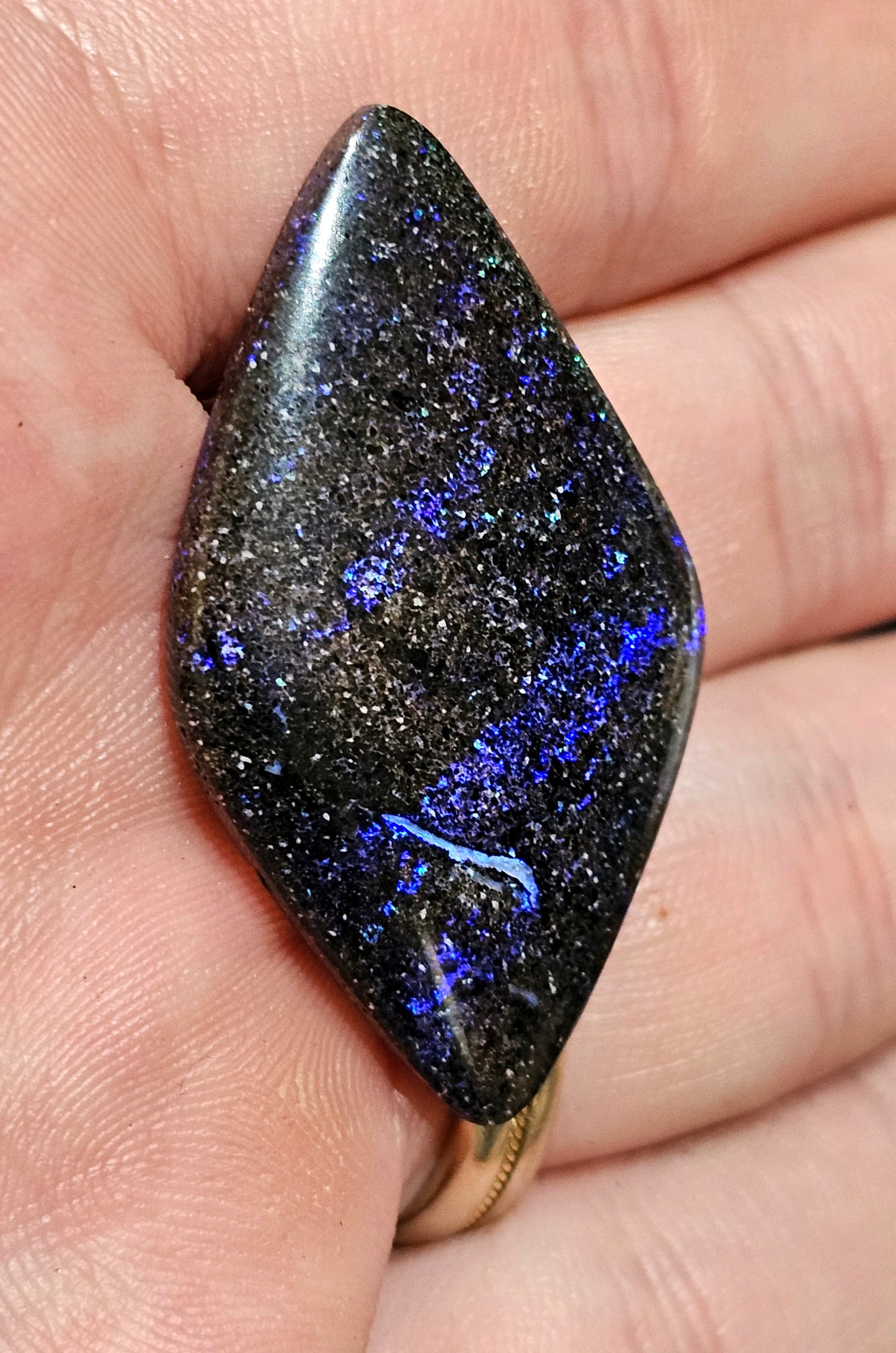 Unique Blue Rain Pattern Quality Fairy Boulder Opal 19ts(F17)