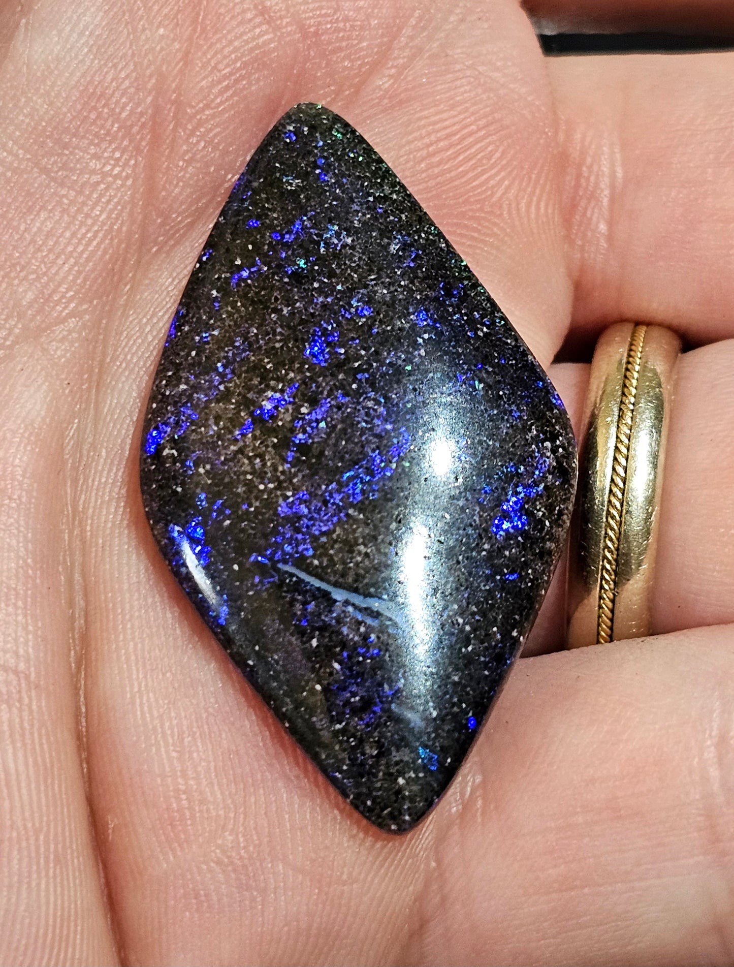 Unique Blue Rain Pattern Quality Fairy Boulder Opal 19ts(F17)