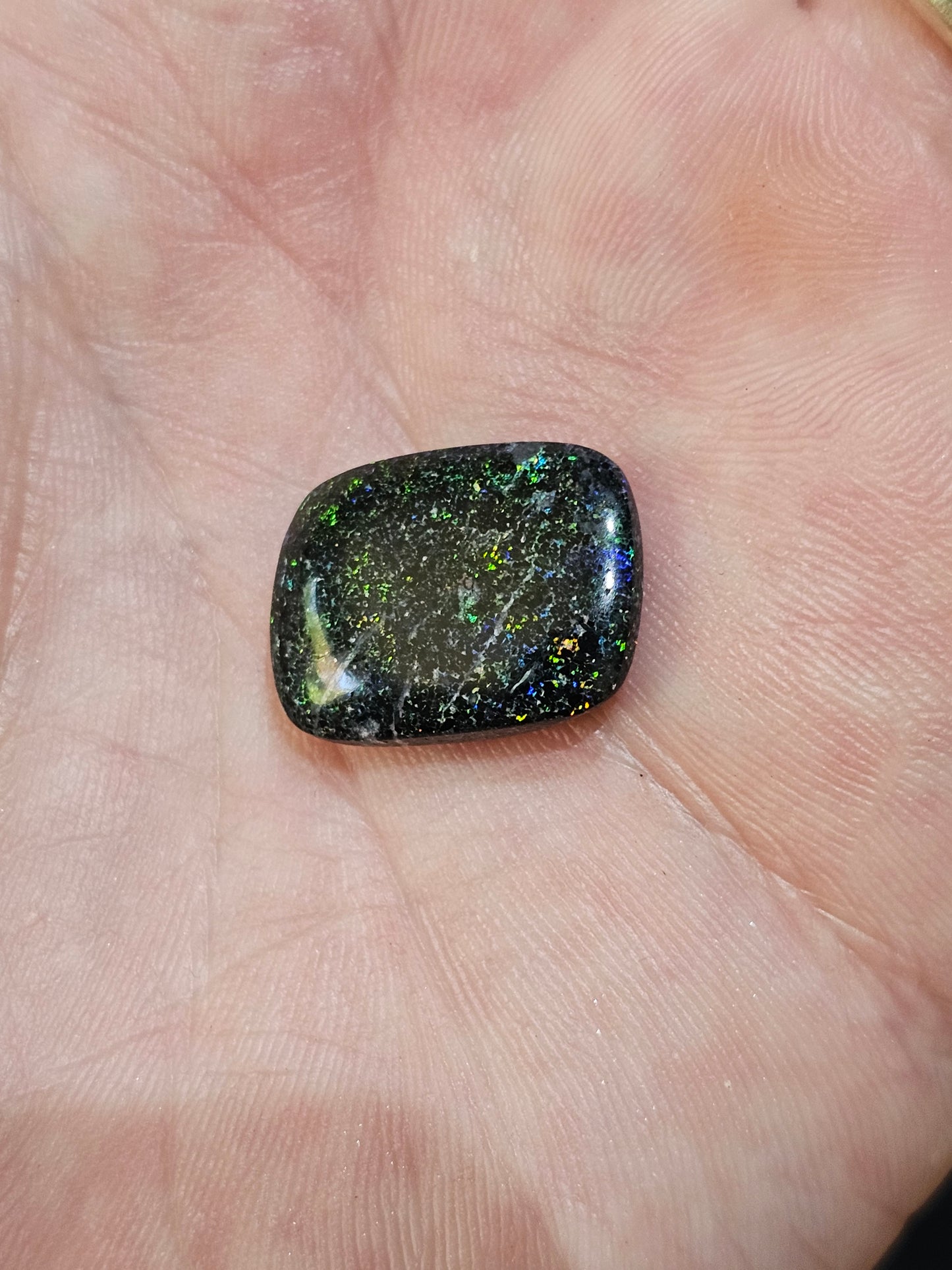 Unique Quality Fairy Boulder Opal 7cts (F80)