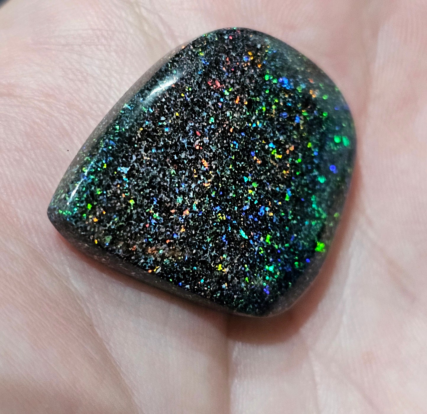 Vivid Pinfire Quality Fairy Boulder Opal 32cts (F25)