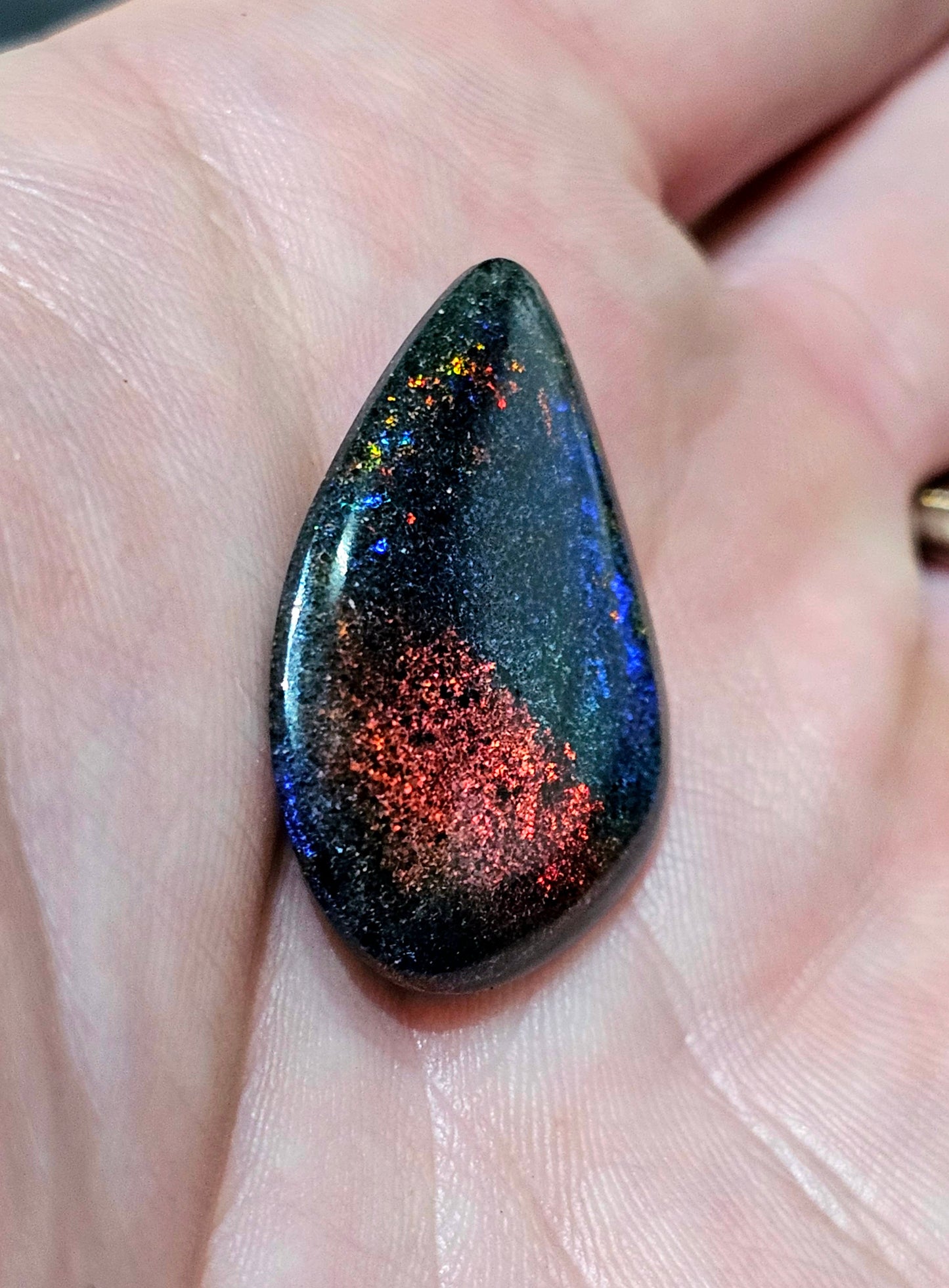 Stunning Red + Blue Quality Fairy Opal 15cts (F15)