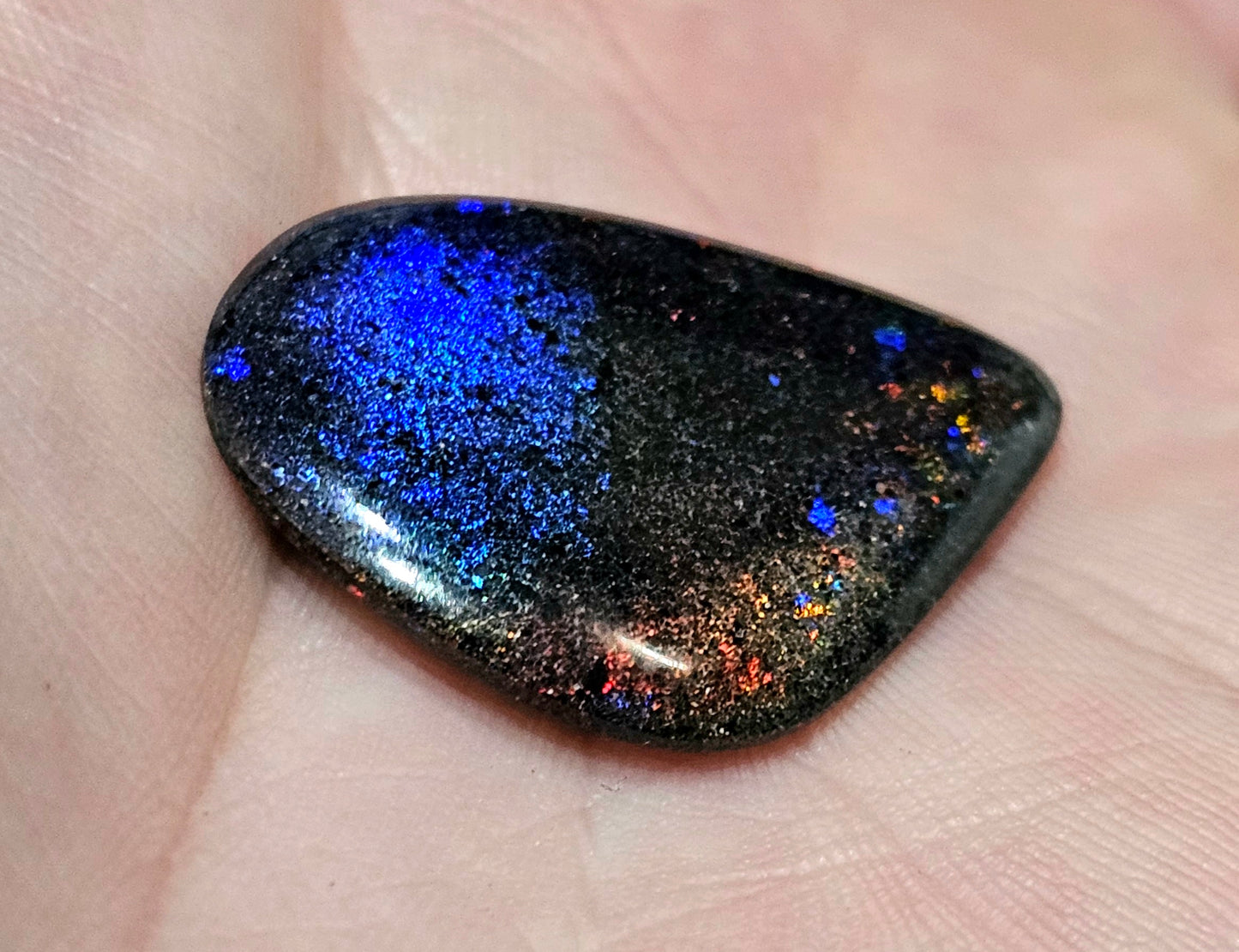 Stunning Red + Blue Quality Fairy Opal 15cts (F15)