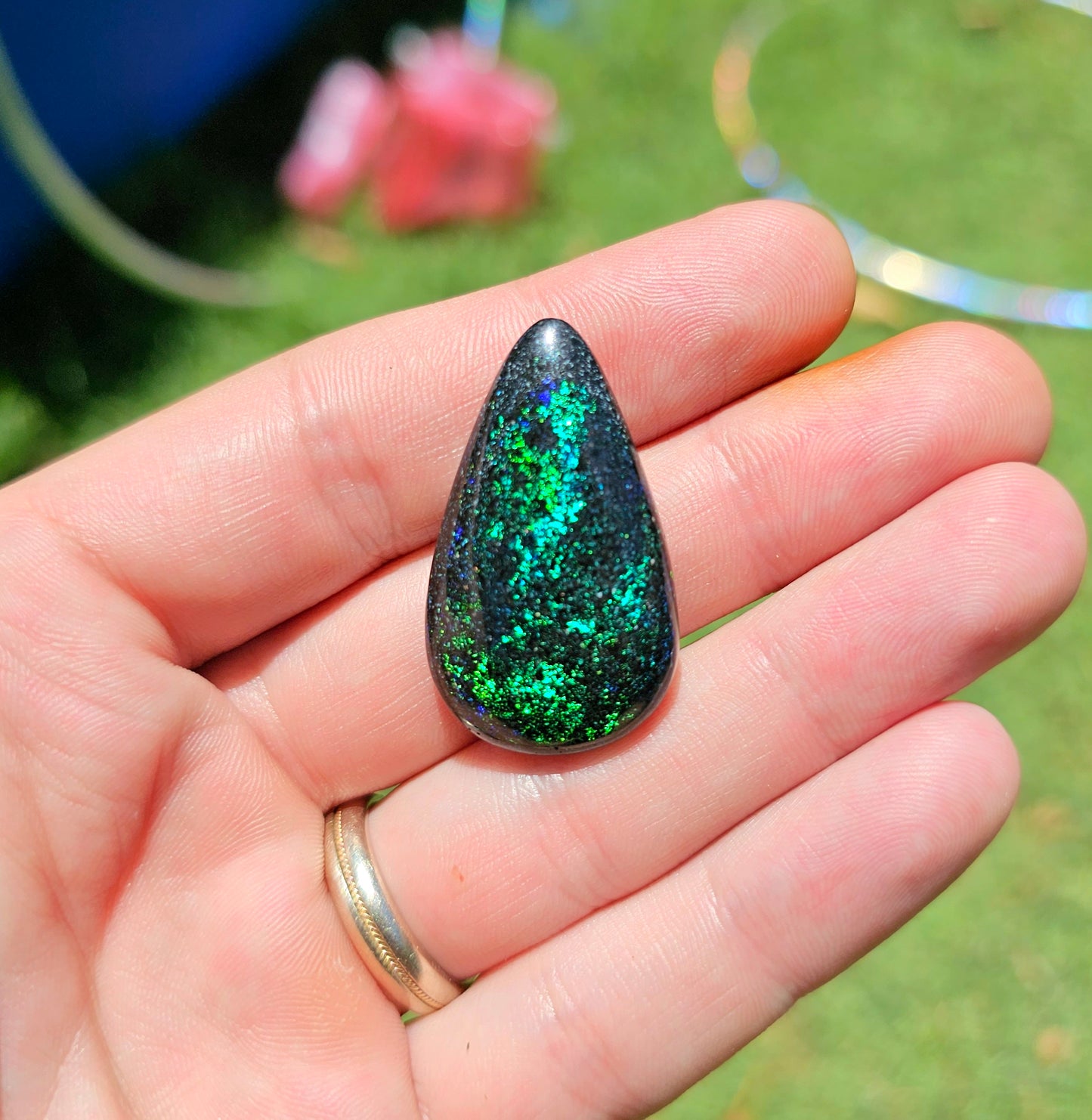 Amazing Flashy Quality Fairy Opal 30cts (F19)