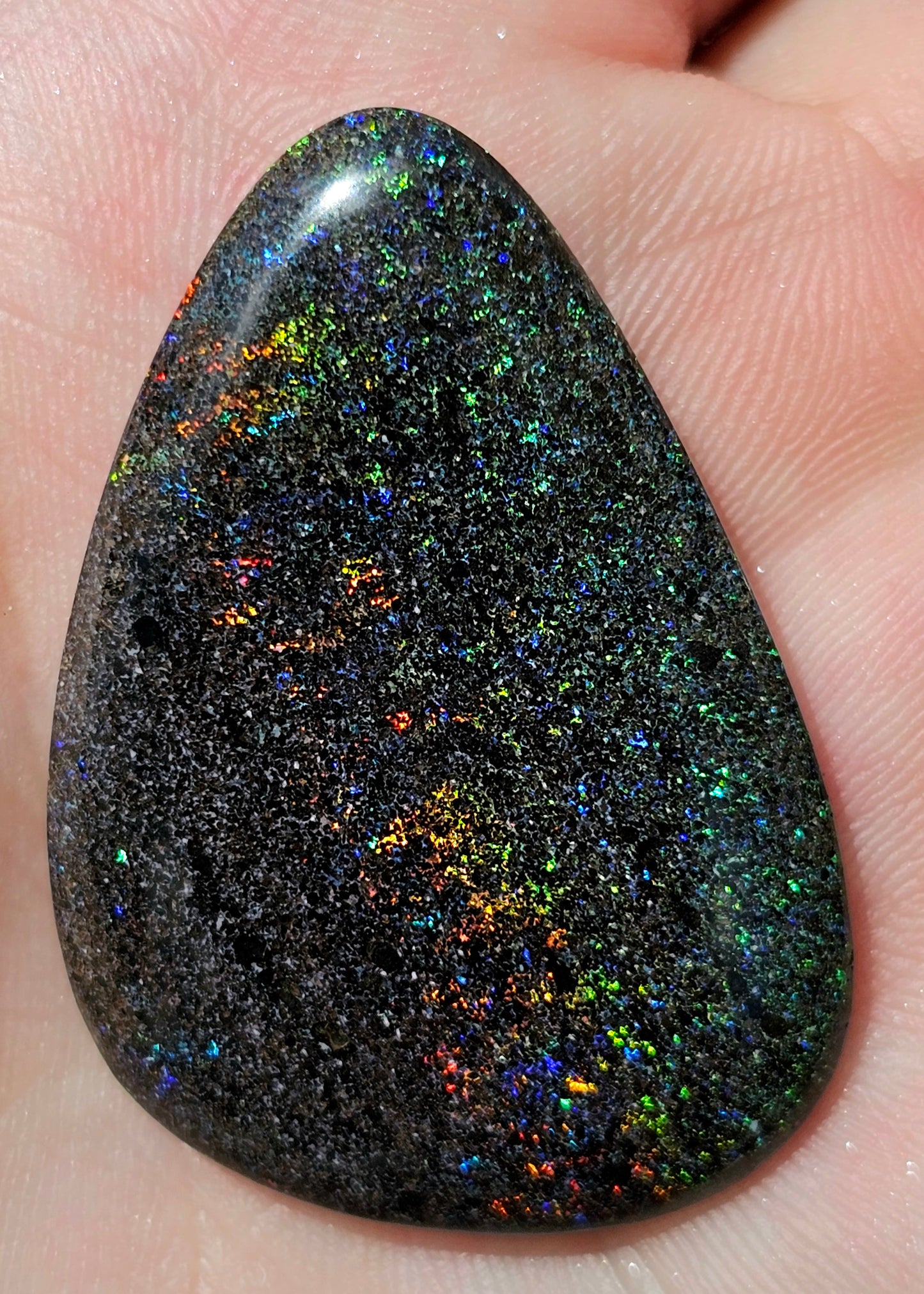 Rainbow Quality Fairy Opal 33cts (F2)