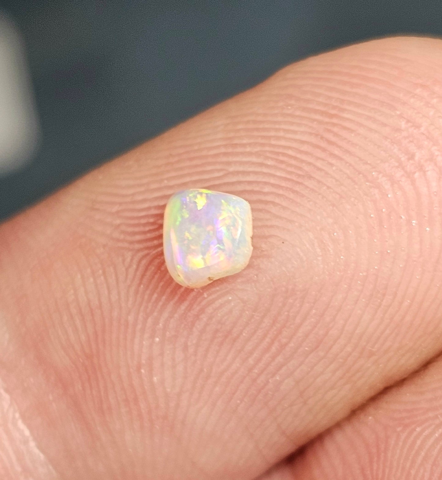 Flashy Little Lightning Ridge Opal! 0.30cts (LRG)