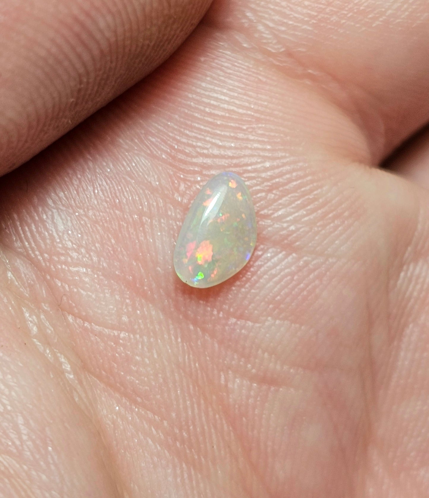 Cute Little L/RIDGE CRYSTAL 0.30cts    LRC