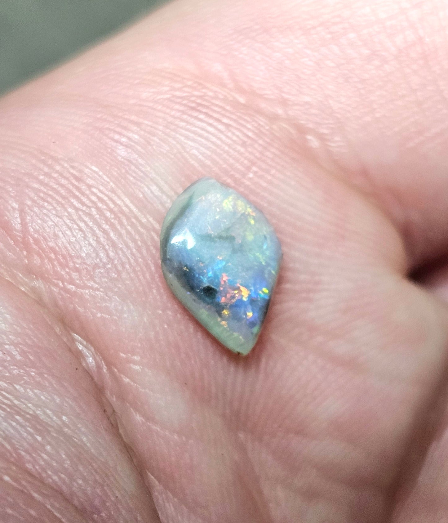 L/RIDGE Crystal Opal 0.80cts    LRA31