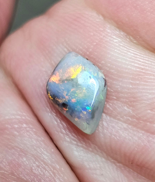 L/RIDGE Crystal Opal 0.80cts    LRA31