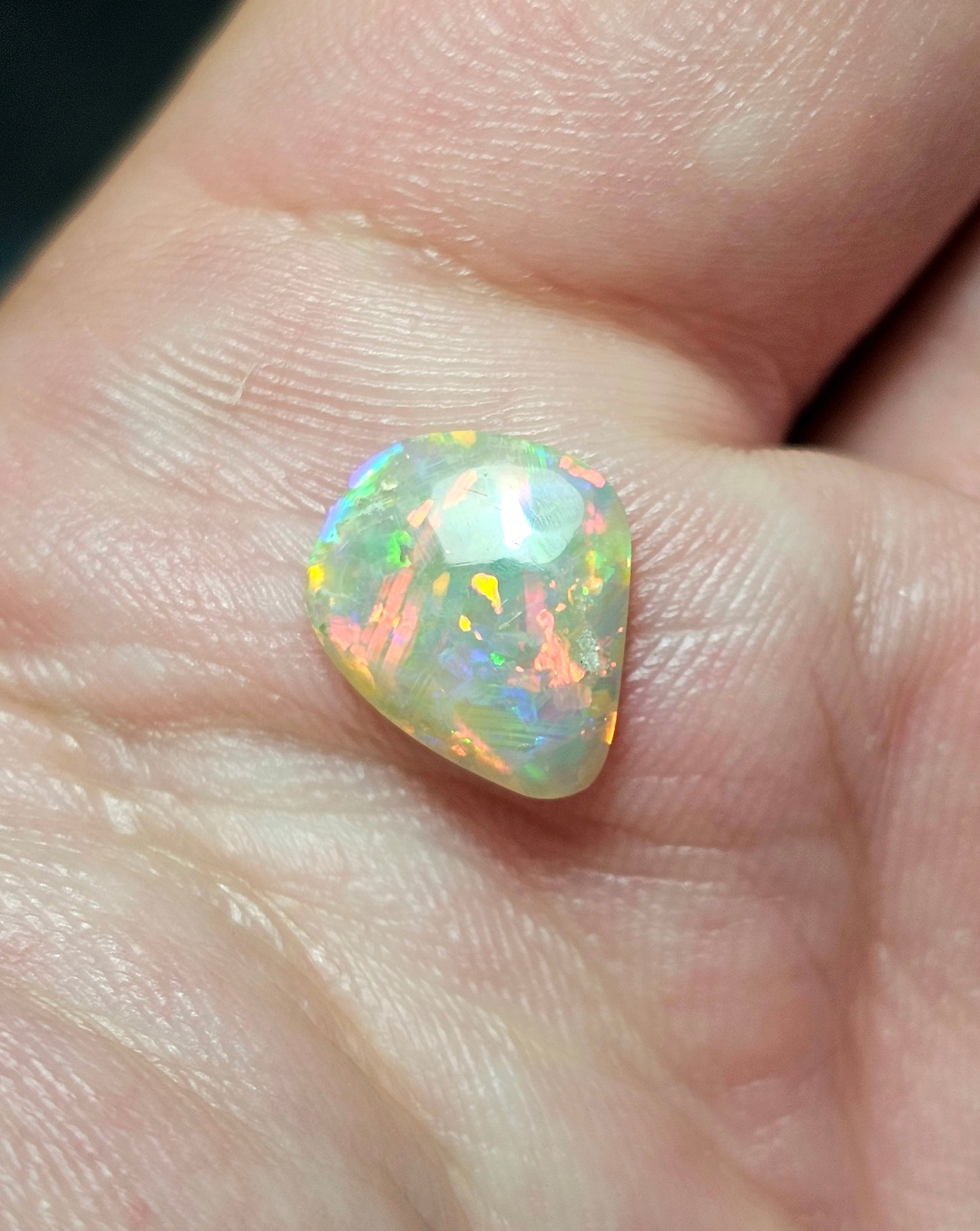 Classy Rainbow L/RIDGE Semi-Black OPAL(Lots of red!) 1.35cts (LRD03)