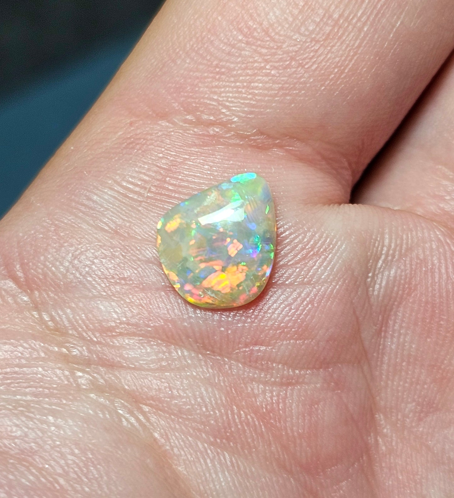 Classy Rainbow L/RIDGE Semi-Black OPAL(Lots of red!) 1.35cts (LRD03)