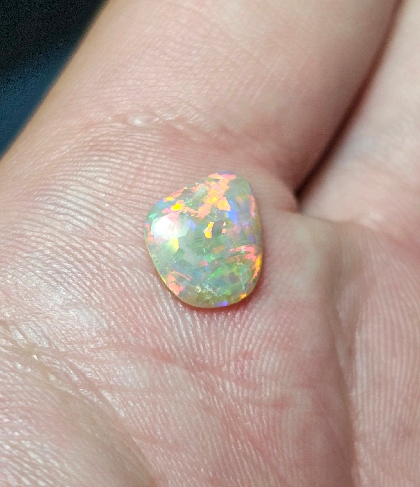 Classy Rainbow L/RIDGE Semi-Black OPAL(Lots of red!) 1.35cts (LRD03)